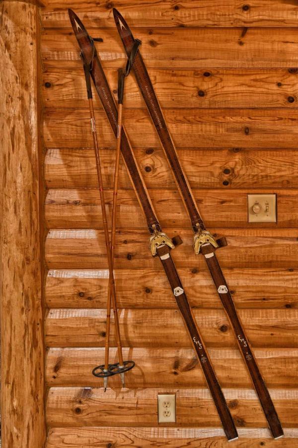 Majestic Moose Lodge Home Cable 외부 사진