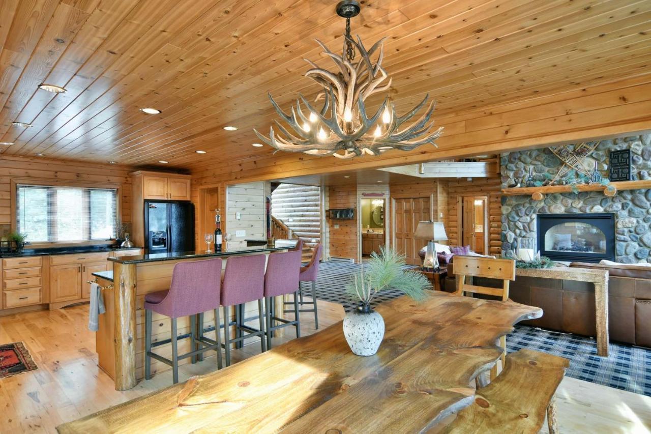 Majestic Moose Lodge Home Cable 외부 사진